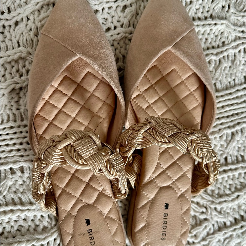Birdies Women's Beige and Gold Loafers